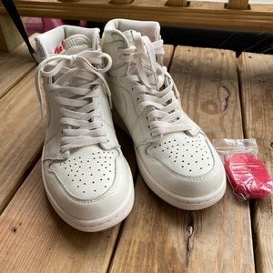 Air Jordan 1 OG Sail